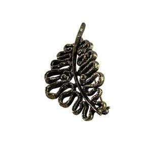 Vintage Zentell Goldtone Brooch Pin